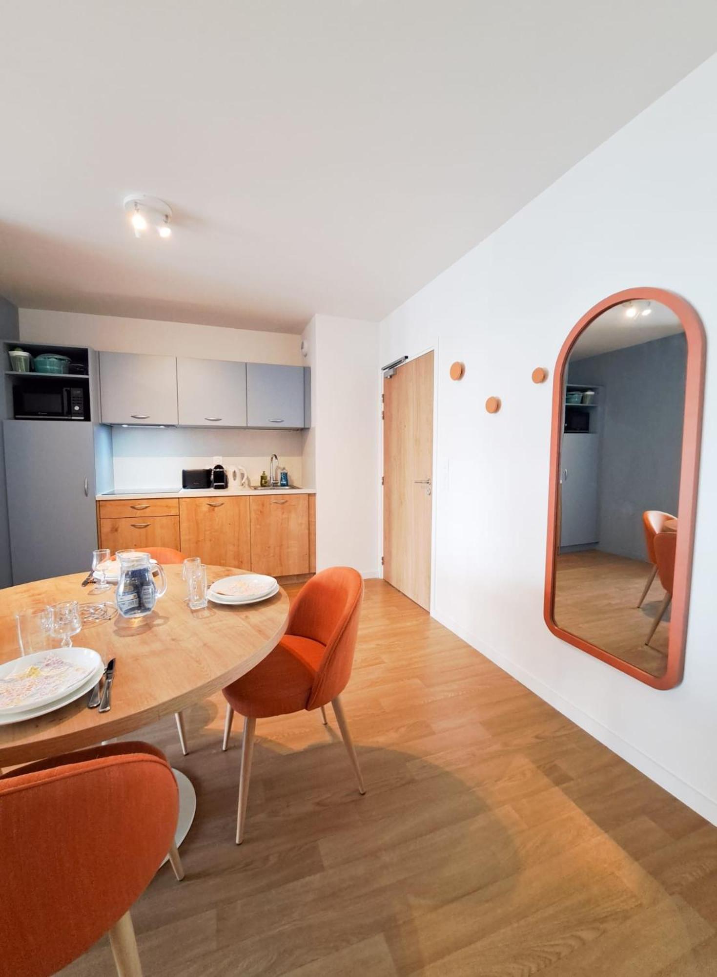 Appartement L'oranger Bleu - T3 Avec Piscine A 100m De La Plage, Salle De Sport, Securisee *